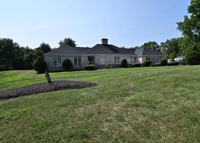 Farmhouse In Hershey